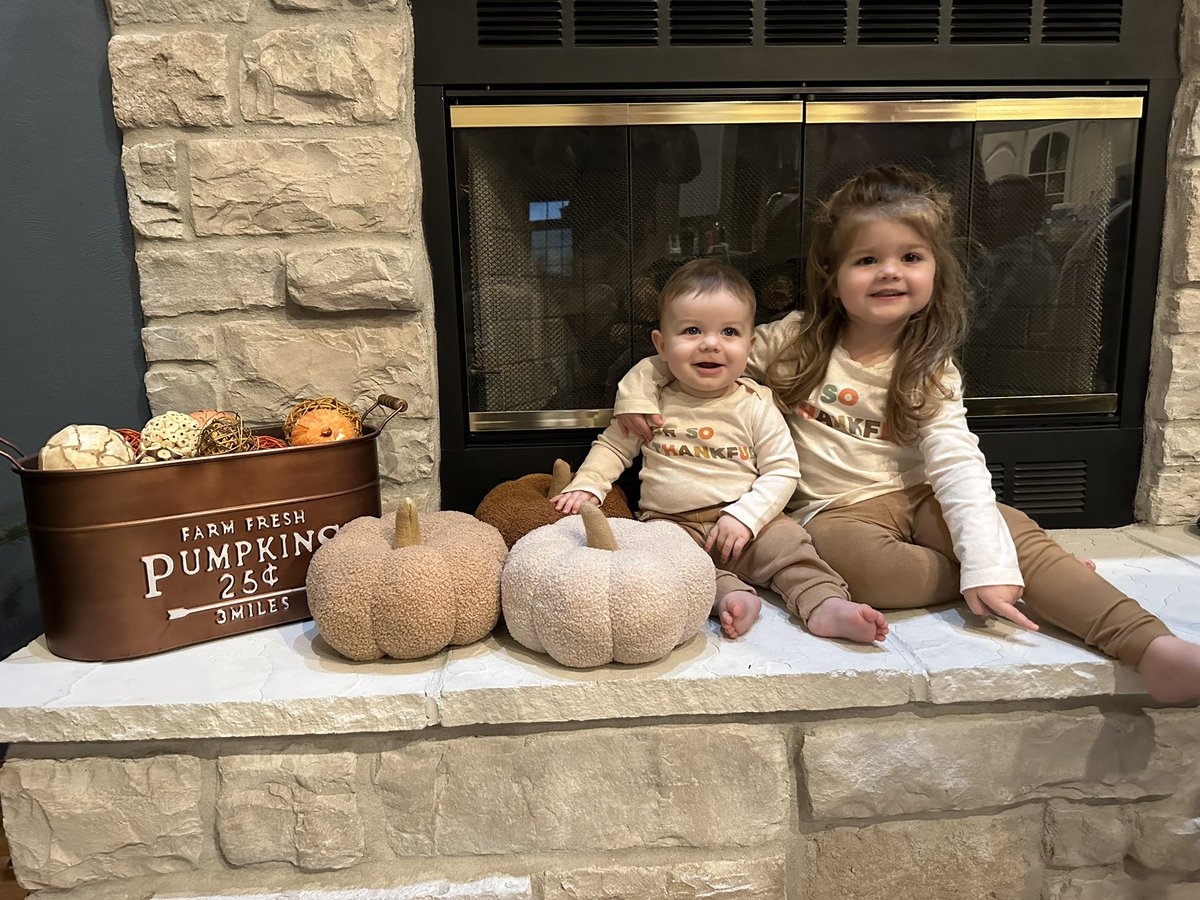 HolliHallRUAT's tweet photo. 🍂🧡🍁T.h.a.n.k.f.u.l🍁🧡🍂 @AprilHall_NCSA https://t.co/ebjFhAWK9T