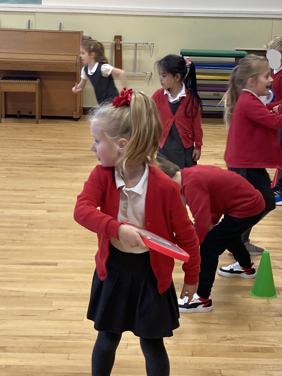 Thank you to <a href="/SportscoolDonny/">SportsCool Doncaster</a> for coaching our pupils in the sport of Ultimate Frisbee today.  They have had great fun!