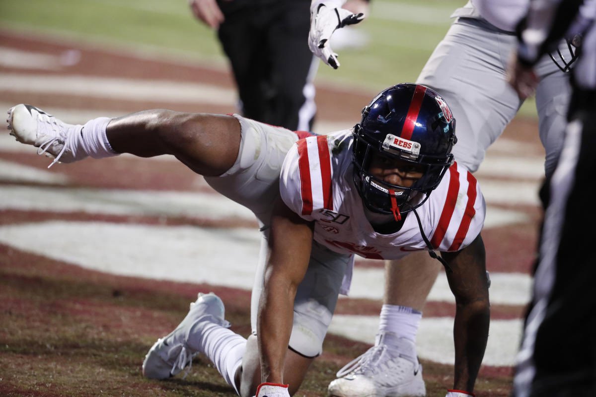 AGSfins's tweet photo. TRADE NEWS

we have traded a 2026 third rounder for WR Elijah Moore

“I can’t wait to show out and step up while Jaylen is out for a bit, it’s nice to be apart of such a fast offense.” https://t.co/x6PKqFdXOp