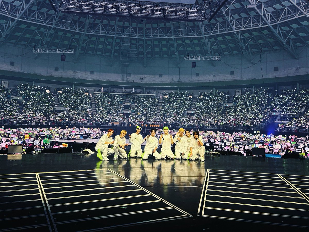 NCTsmtown_127's tweet photo. NEO CITY : SEOUL - THE UNITY
✨💛DAY 4💛✨

#NCT127 #NEOCITY
#NEOCITY_THE_UNITY
#NCT127_NEOCITY_THE_UNITY https://t.co/FYwq34pdux
