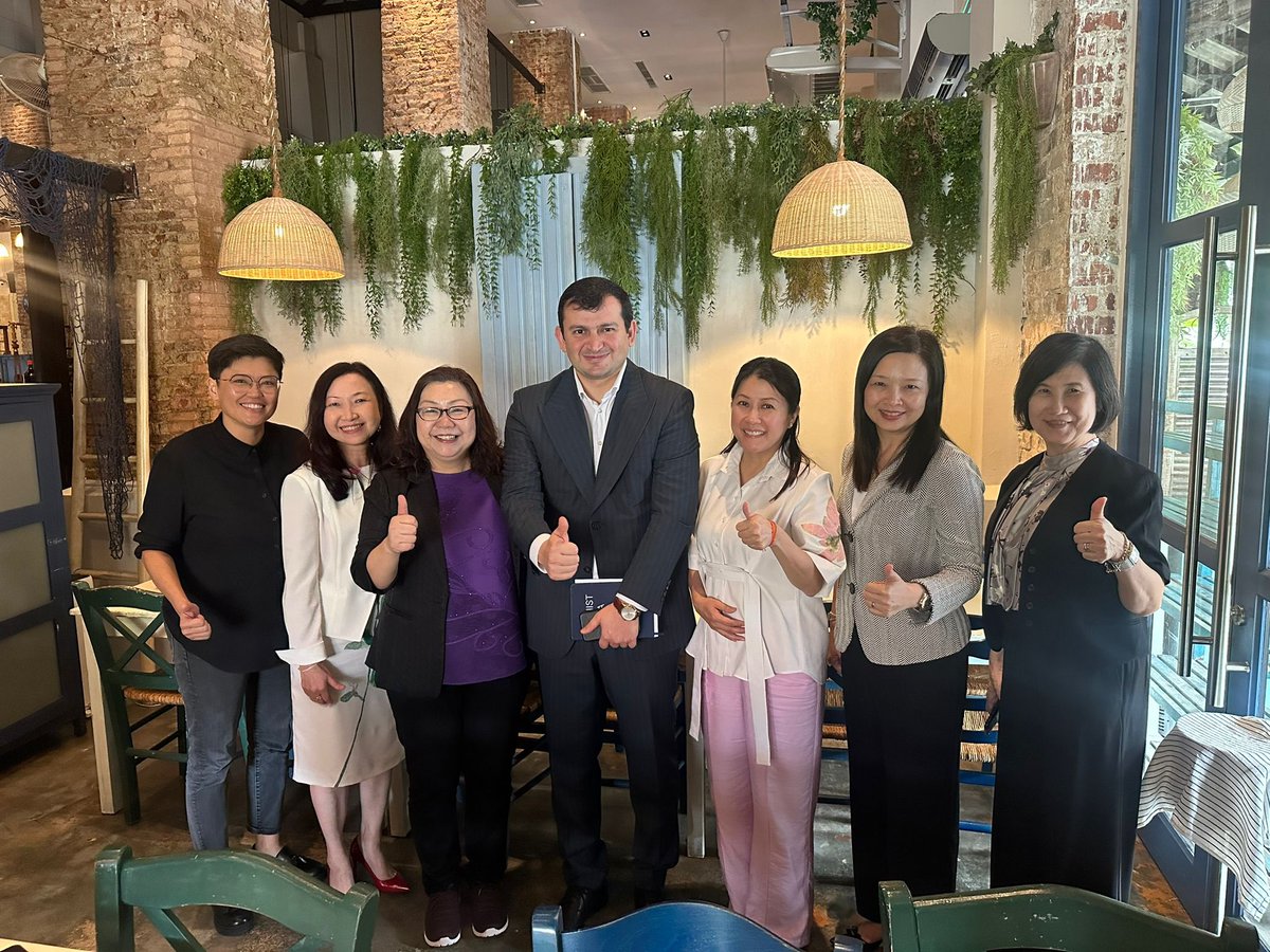 Meeting with women entrepreneurs (CEO) in Singapore. #innovations #Ebanking #ecommerce #WomenInTech #artificialintelligence