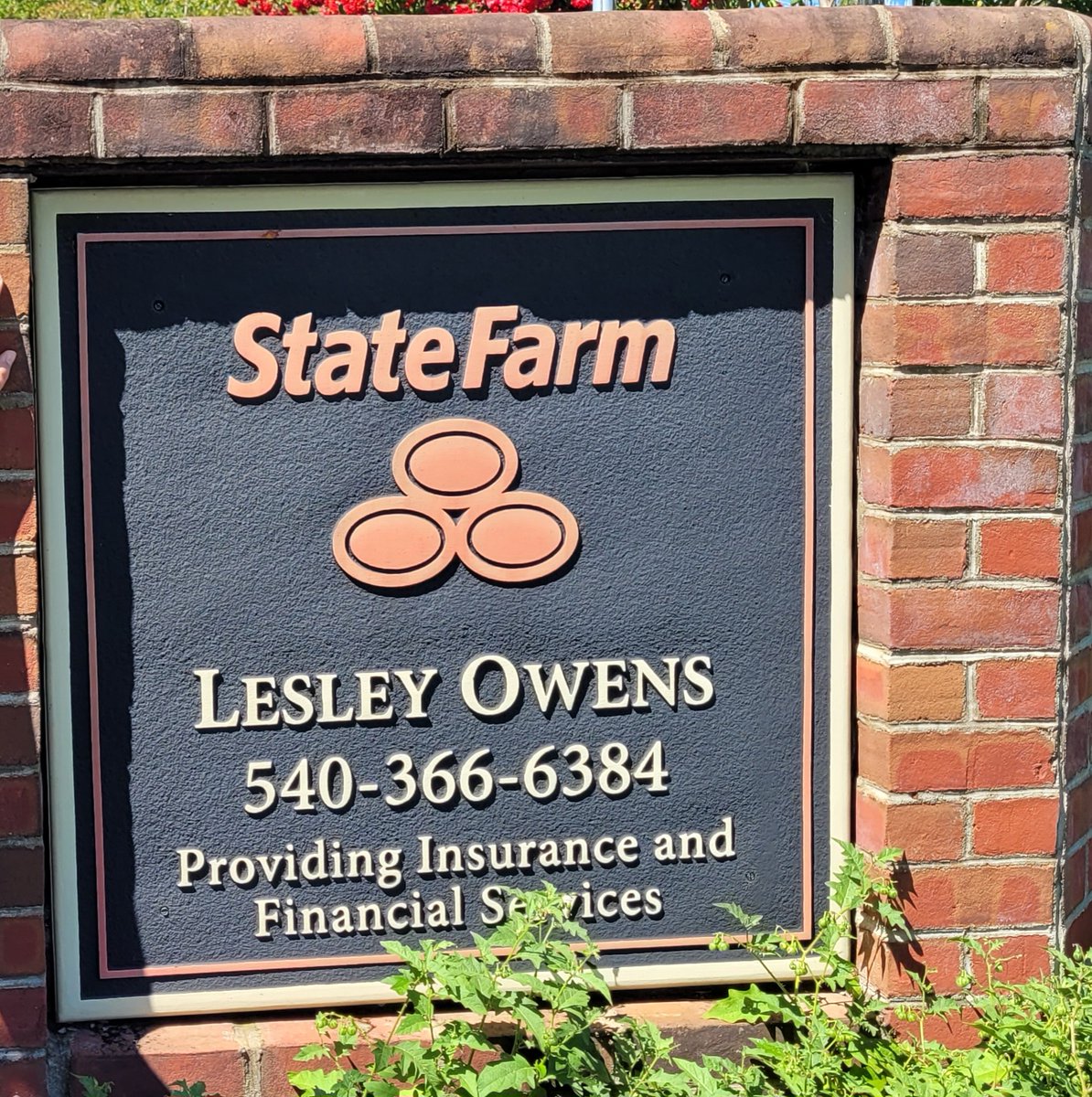 SFAgentLesleyO's tweet image. A reminder:  our offices are closed today.   We will open at 9 A.M. on Monday, November 27, to provide your insurance needs. We hope you enjoy the long weekend. #OfficeClosed #InsuranceNeeds #InsuranceServices