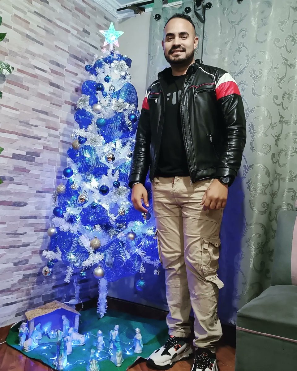 carlosuseche590's tweet image. Navidad 🎄 en casa