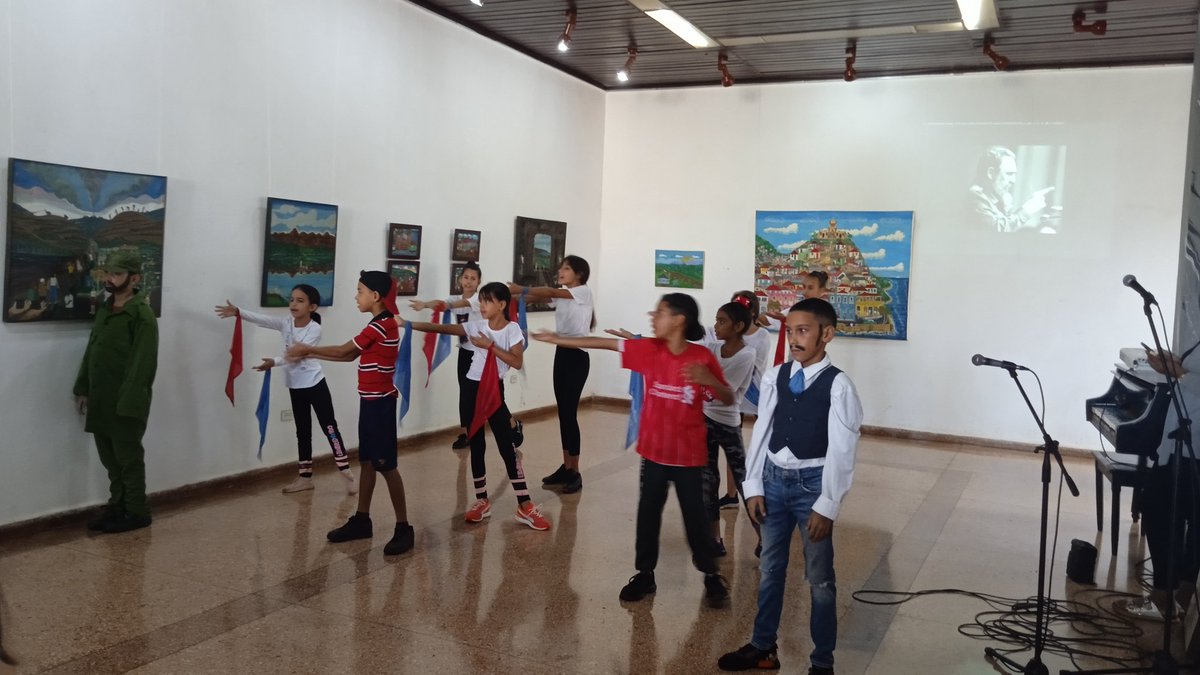 Yerlis83550122's tweet photo. Desarrolla el Sector de la Cultura matutino especial en homenaje a la desaparición física de nuestro Comandante Fidel
#VamosPorMas
#LaCulturaEnBuenasManos https://t.co/ZvO3WXDoBv