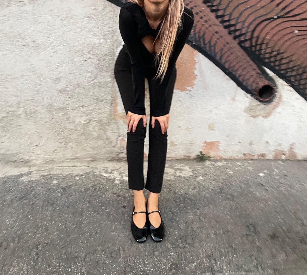 Indovinate chi è tornata a mettervi sotto?😈 
Chi si offre disponibile questo weekend a Milano per shopping, cashmeet e cam? 
<a href="/findomitalia/">Findom Italia</a> #moneymistress #paypig #cashmeet #findomqueen #findom #humanatm #moneyslaves