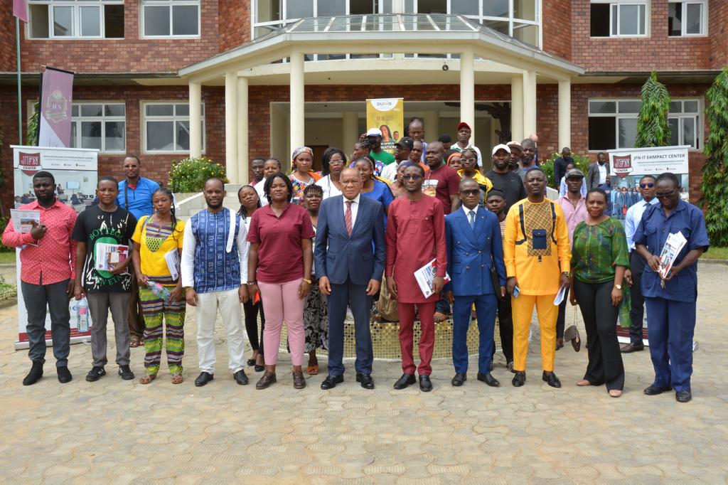 jfn_center's tweet photo. Le lancement des activités d’incubation du projet PESoP (Promoting Economic and Social Participation of Internally Displaced Persons and Host Population Communities) s’est tenu ce 23 Novembre au campus JFN HUI.
Lire 👇🏽👇🏽
https://t.co/8xIwVGJgYb
#Jfncenter #Entrepreneur #Pesop https://t.co/bMuxlIsBrE