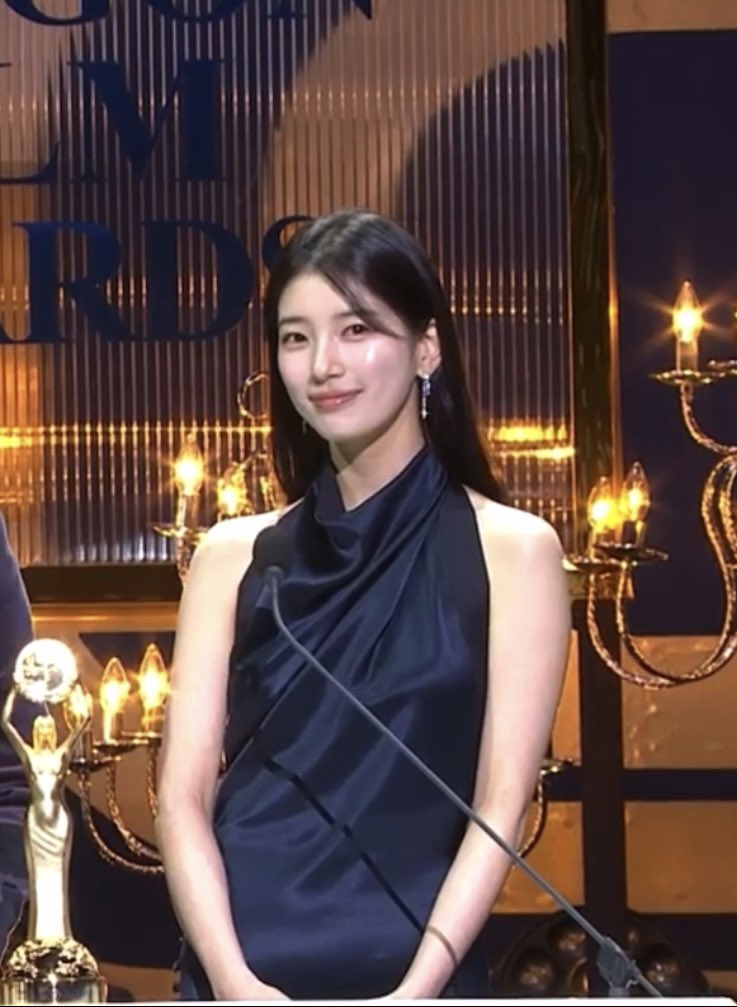 하진심재밋다 전설의 94즈
2023년 청룡영화제에서 재회하다