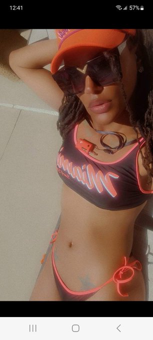 Fun in the sun  #ts #TransPride #Miami #lips #powerbottom #tranny https://t.co/qpb6MJZ1fu<a href="/tag/ts"class="tags">#ts</a><a href="/tag/transpride"class="tags">#TransPride</a><a href="/tag/miami"class="tags">#Miami</a><a href="/tag/lips"class="tags">#lips</a><a href="/tag/powerbottom"class="tags">#powerbottom</a><a href="/tag/tranny"class="tags"><span>#tranny</span></a>