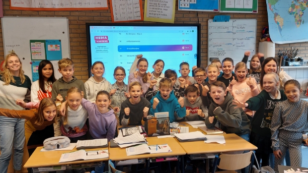 HK_Zenderstreek's tweet image. Eben Haëzerschool in topgroep landelijke wedstrijd Mediamasters #benschop #mediamasters -  zenderstreeknieuws.nl/l/367883