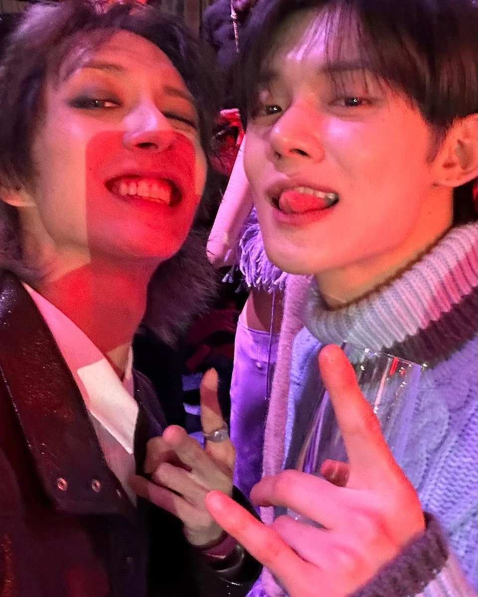 txt_sarangdan2's tweet photo. 231124 HOLLAND 인스타그램 #투모로우바이투게더 #연준 https://t.co/EYOdLZh3UK