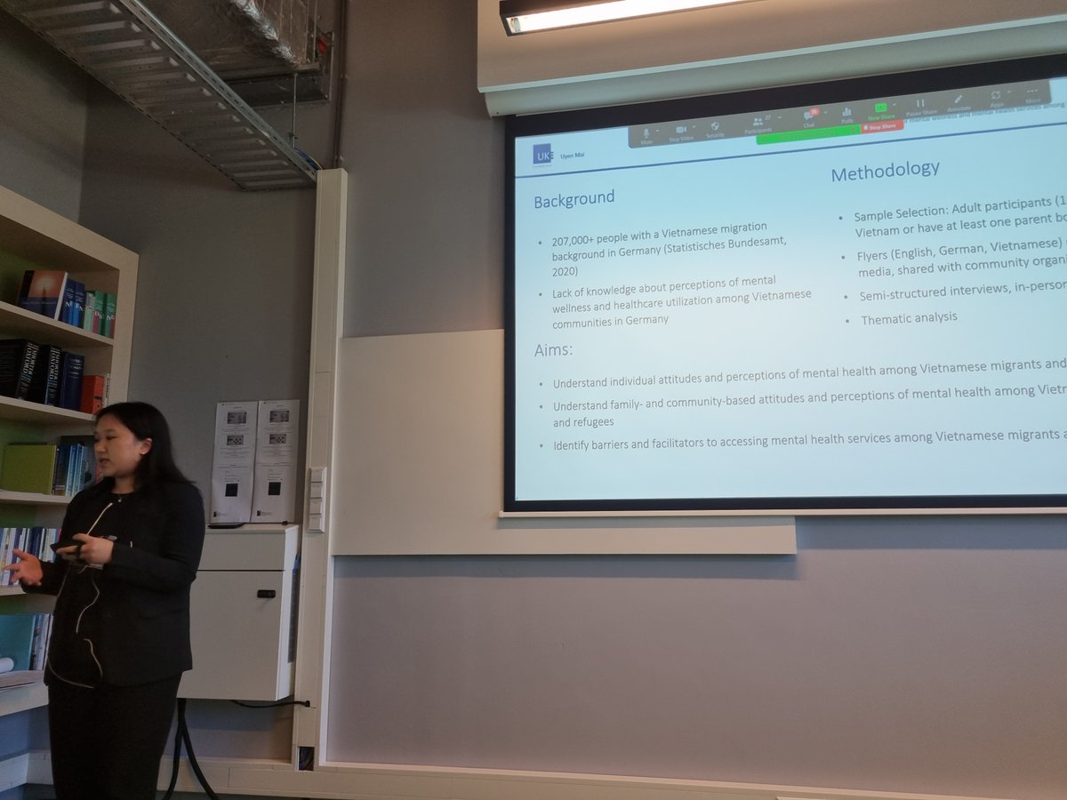 Volgende Blitz: Percepties van geestelijk welzijn en gezondheidszorg onder Vietnamese migranten in Duitsland worden onderzocht door Uyen Mai van de Universitätsklinikum Hamburg Eppendorf. Bevindingen: er zijn generatieverschillen, stigma, taalbarrières. <a href="/ACHC_UvA_/">ACHC</a> <a href="/MH4AllProject/">MHealth4all</a>