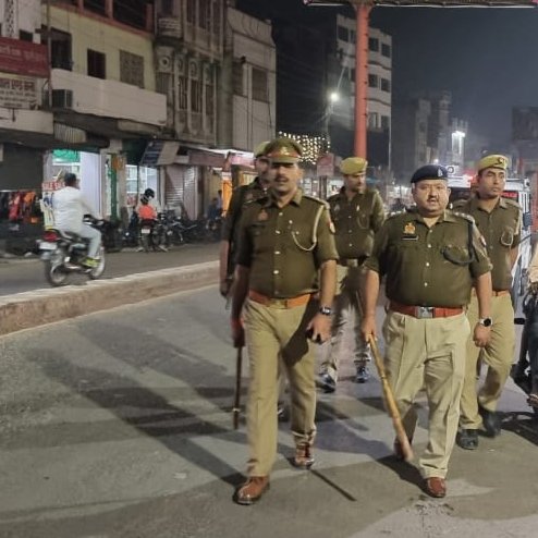DEORIA POLICE tweet media