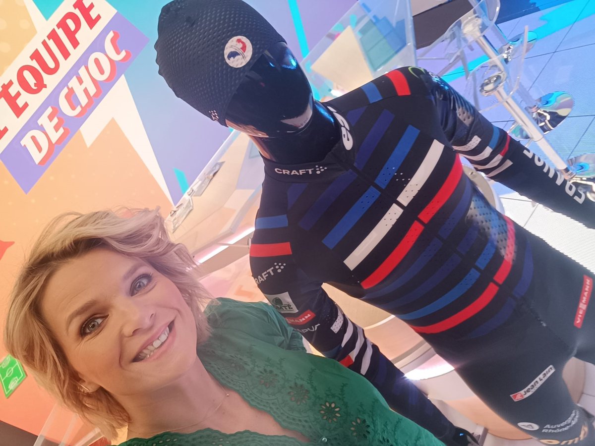 🎁 Le cadeau de L’Équipe de Choc ⚡️

❄️On vous fait gagner la nouvelle combinaison de l'équipe de France de biathlon !🤩
RDV demain 11h30 pour le début de saison.🎯

RT &amp; FOLLOW <a href="/lachainelequipe/">la chaine L'Équipe</a> 🍀

#lequipeBIATHLON <a href="/FedFranceSki/">FFS - Fédération Française de Ski</a>