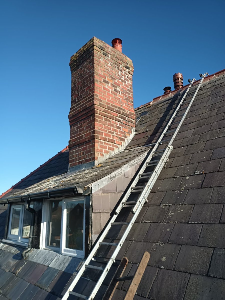 Flue liner for log burner installed on a chilly day in Formby today . #localcompany #flueliners #callwilsons ⁦@FormbyBubble⁩ ⁦@HightownVillage⁩ ⁦@CrosbyBubble⁩ ⁦@Seftonhour⁩