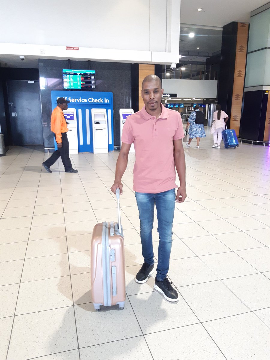 adolf_ledoaba's tweet photo. Re sa ba bona ka mo tepene https://t.co/QLTVImJm3a