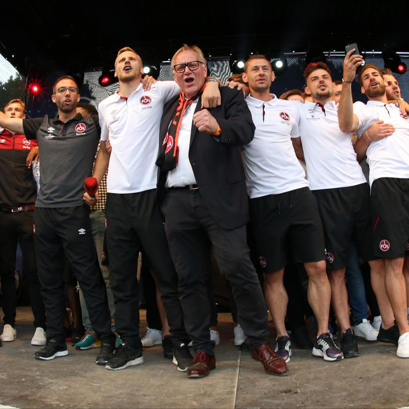 1_fc_nuernberg's tweet photo. Nach 9⃣ Jahren endete gestern Abend die Amtszeit von Dr. Thomas #Grethlein als Aufsichtsratsvorsitzender des #FCN.

Die Club-Familie sagt herzlich Danke und wünscht nur das Beste für die Zukunft.

👉 https://t.co/68FdIxkt1X
