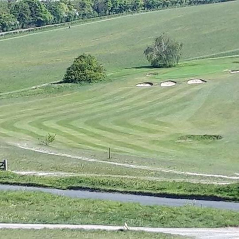 BIGGALtd's tweet photo. BIGGA Career Opportunity @RoystonGolfClub Hertfordshire - Assistant Greenkeeper 

https://t.co/nRVJoP22cX https://t.co/AfDjlk1cfO