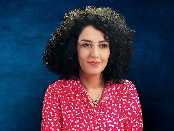 میدونید چرا پهلوی و دارو دستش چندین برابر ج.ا به #نرگس_محمدی حمله میکنن؟
از این میترسن که جامعه نهایتا راهشو پیدا کنده و فریاد بزنه رهبر ما نرگس محمدی است.
هر چه سریعتر از فاز انقلاب بی رهبر و این داستانا خارج بشیم و اسم نرگس رو بعنوان رهبر انقلاب فریاد بزنیم بهش قدرت میدیم ⬇️