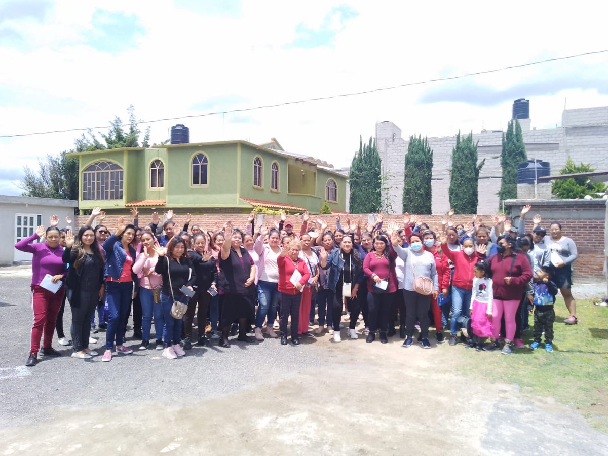 LuiSagrerOsorio's tweet photo. La suma de esfuerzo y voluntades crece día con día, el gran entusiasmo y sobró todo el compromiso, la lealtad y el amor a seguir ayudando a quien más lo necesita. #CadaVezSomosMasEquipoADMM orgullos #D39 #EquipoADMM #Familia🩷 https://t.co/AWAS0Rfy6p