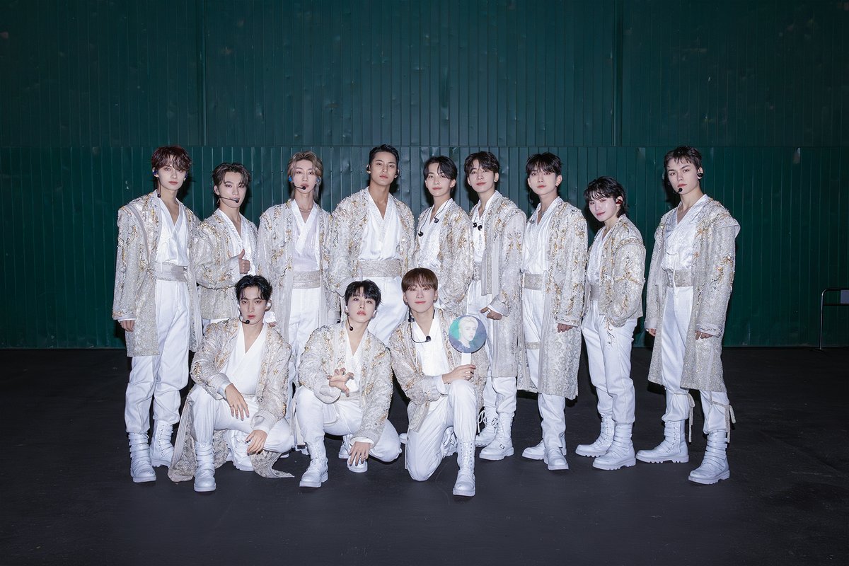 17'S] SEVENTEEN TOUR 'FOLLOW' TO JAPAN SEVENTEENにとってもCARATの