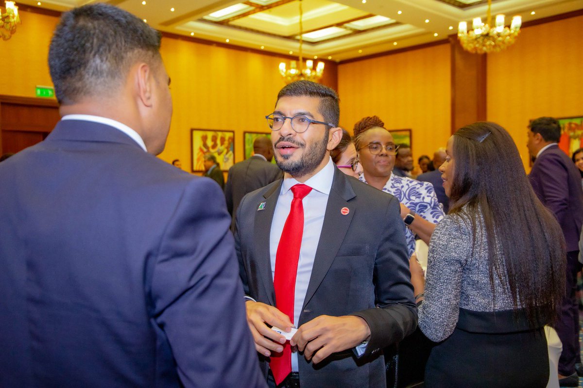 AbsaKenya's tweet photo. At Absa, we are taking bold steps to intentionally repurpose our organisation towards becoming more relevant to our customers' needs.
#NavigatingFinancialMarkets #CorporateAndInvestmentBanking https://t.co/26S6XJD8ES
