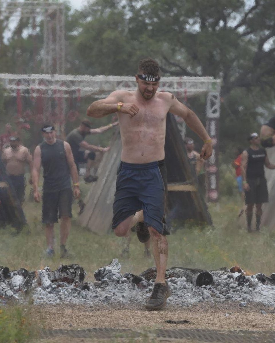 NeilK_OCR's tweet photo. 🔥 FIRE JUMP FRIDAY 🔥

Throwback to that 2018 start into my new addiction. 😜 https://t.co/Q8GJPyjMYx