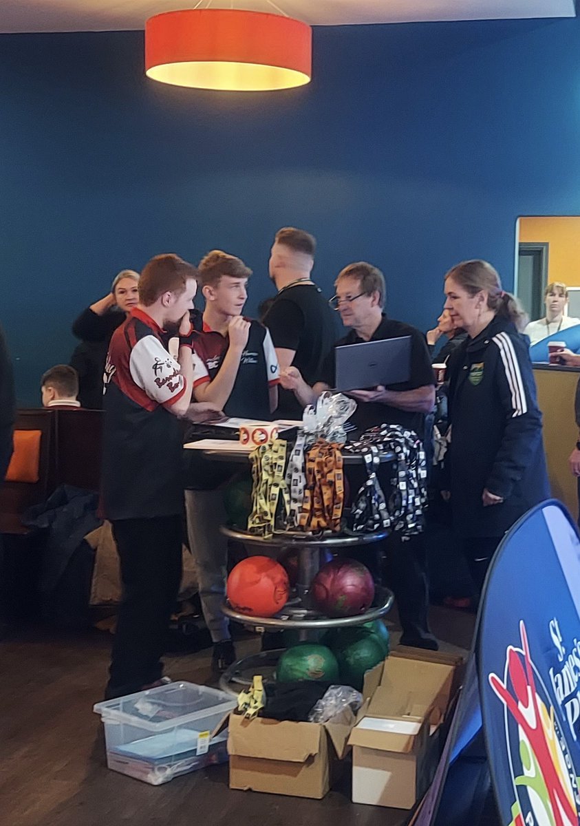 OACarlton's tweet photo. Today Harrison and Harrison in Y11 went to support @SgoHorizon deliver a primary bowling event. We are so proud of their selfless commitment to helping others. #TransformativeAttitudes #TransformativeCulture #DoMore https://t.co/uBUypu5RLL