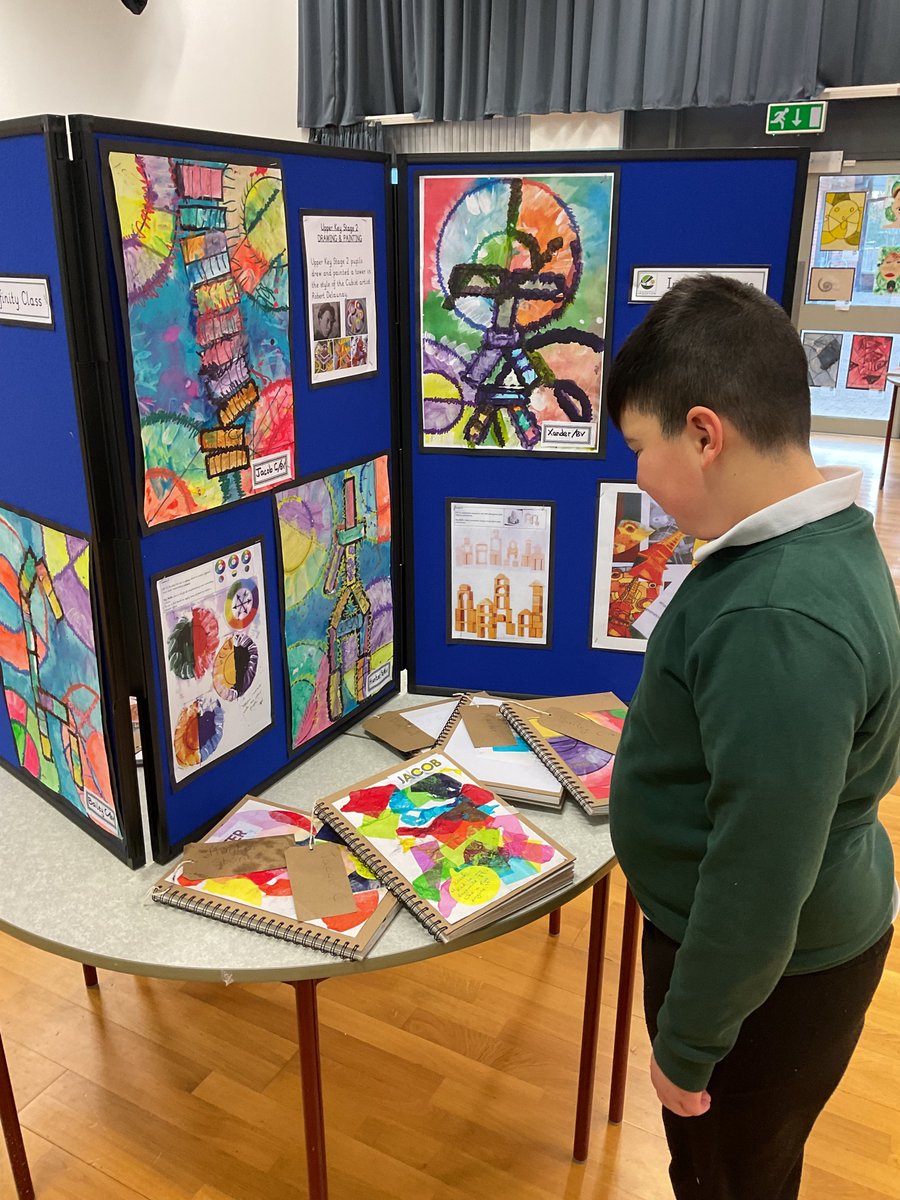Bridgeview_Hull's tweet photo. #ClassPeace would like to say a huge thank you to Mrs Adams for setting up a wonderful art exhibition. We have really enjoyed showcasing our art work to parents, carers and other pupils of Bridgeview 🎨🧑🎨 https://t.co/RGTEULuDE6