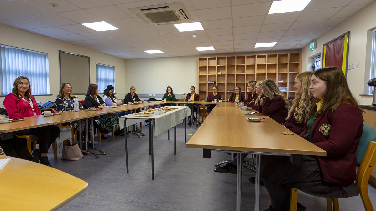 SistersIN_SRC's tweet photo. We were delighted to welcome 6 of our mentors this morning for breakfast. The SistersIN students pitched their idea to their mentors and the feedback was invaluable! We look forward to working with you all over the coming months @SistersIN_HQ https://t.co/FkZGonfTjm