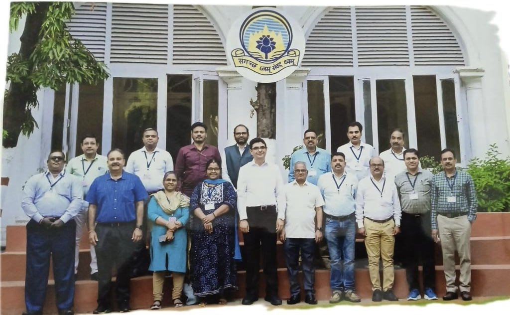 IN_DCP's tweet image. As part of #Management Development Programme, 05 Naval Civilian Officers succesfully completed a course on &quot;#NewLabourCodes: Context Provision and Implications&quot; at #ASCI, #Hyderabad conducted from 20-22 Nov 23.  
#IndianNavy #DefenceCivilians #HRManagement