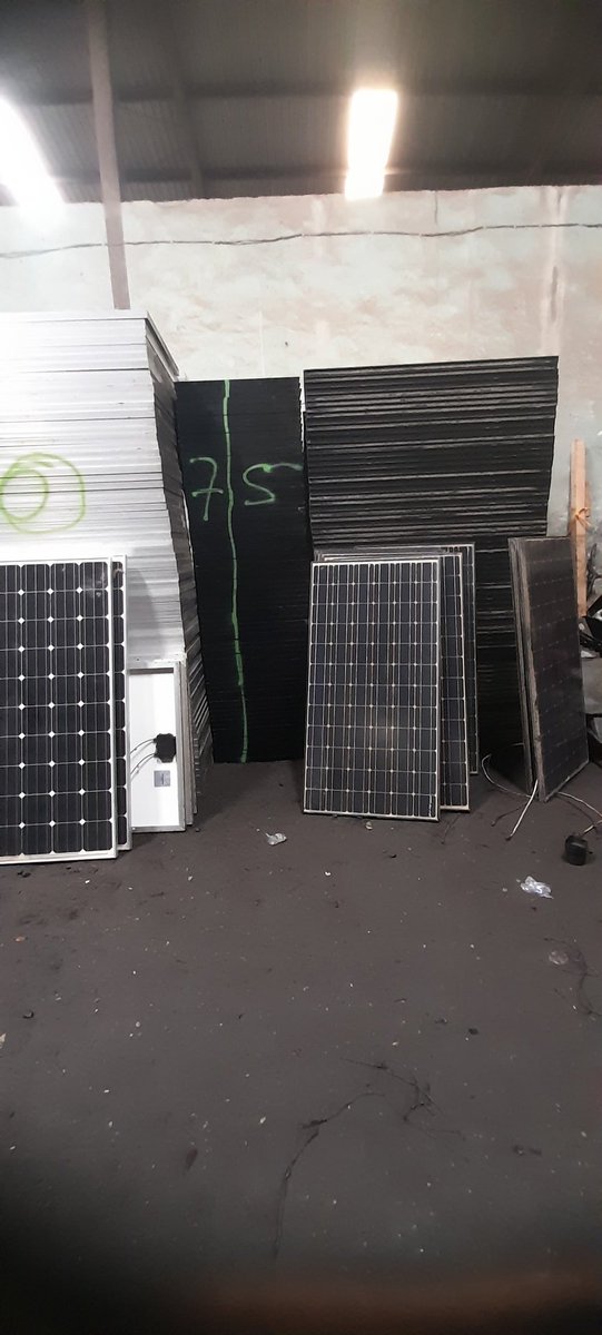 Jkings232's tweet photo. Renewables Available
Mono-250watts 
Mono 205watts. https://t.co/ixO2D4aMEF