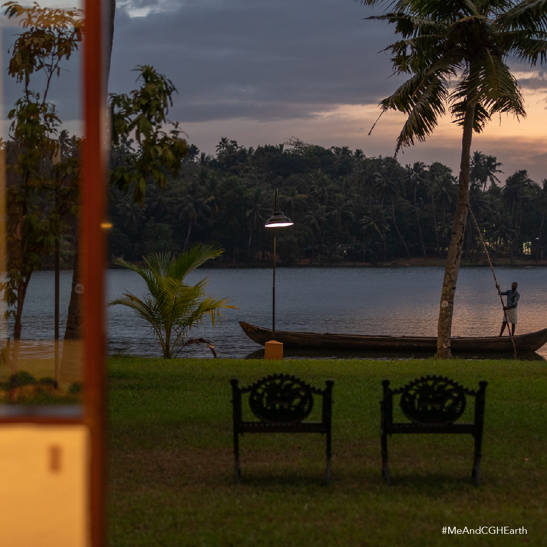 The living spaces at Kalari Rasayana play an important role in your healing process. They are nurturing and warm environments with lots of natural lighting and views of the lake.
#MeAndCGHEarth #KalariRasayana #Ayurveda #Gentlewaves #NatureHeals #Livingspaces