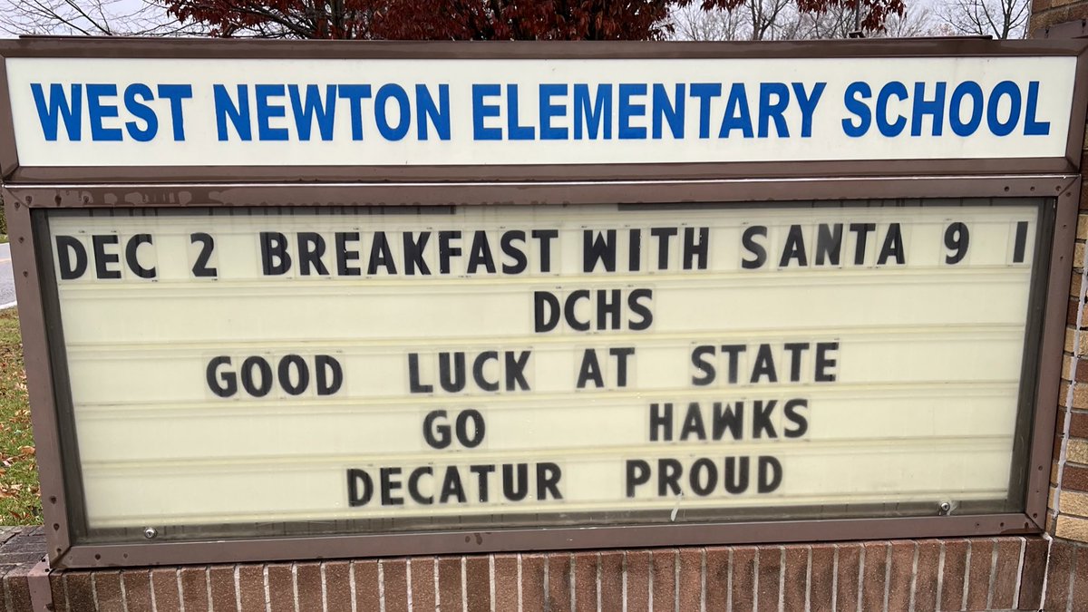MSDDecatur's tweet image. Let’s Go Hawks!! All of Decatur Township is with you!! #DecaturProud @DecaturTwpSupt @Steph_Hofer @DCHawkFootball @DCHS_Athletics @DCHS_hawks