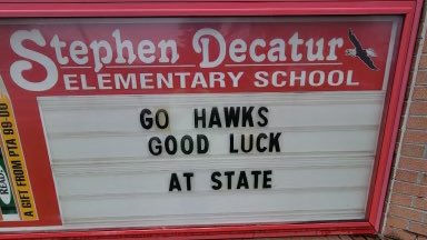 MSDDecatur's tweet image. Let’s Go Hawks!! All of Decatur Township is with you!! #DecaturProud @DecaturTwpSupt @Steph_Hofer @DCHawkFootball @DCHS_Athletics @DCHS_hawks