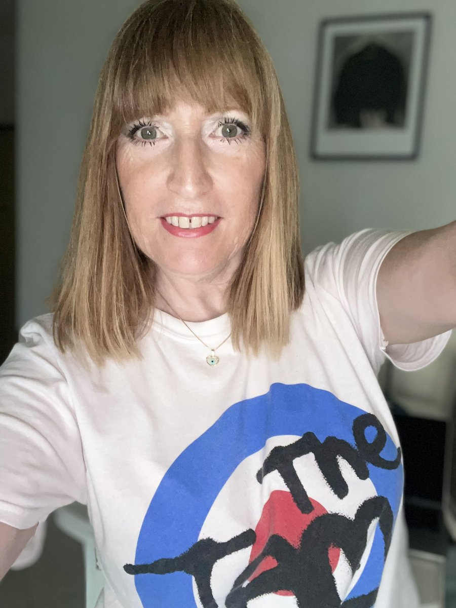 I had no idea it was #Tshirtday today when I got dressed this morning, but there you go! #TheJam