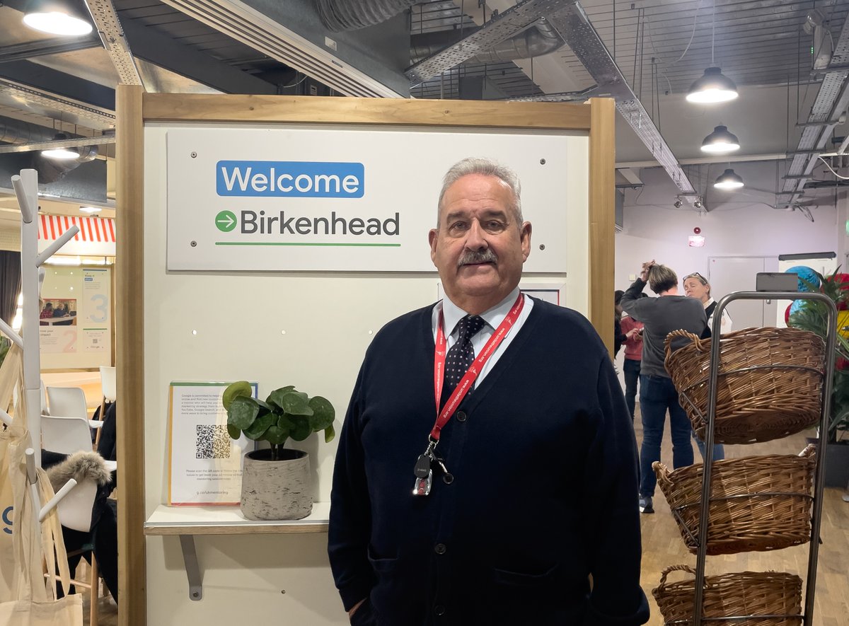 MickWhitleyMP's tweet image. I was delighted to have hosted the Google Digital Garage today in my constituency, I'd like to thank @Google for providing the training and mentoring and also the individuals and small businesses who participated #digitalskills #digitalgarage