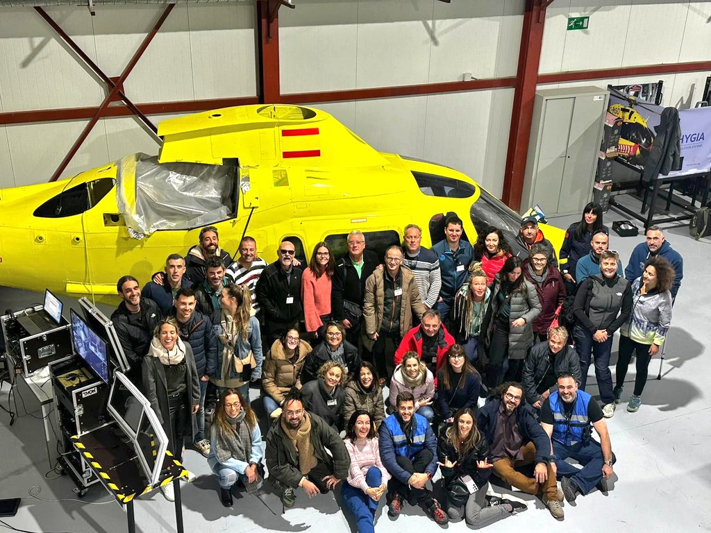 SAMU061IB's tweet image. Esta semana nuestro personal ha realizado el curso de Capacitación para la Asistencia Médica Aerotransportada en Albacete en las instalaciones de #Avincis Trabajando por la seguridad de nuestros pacientes y nuestros equipos!🚁👐🏼