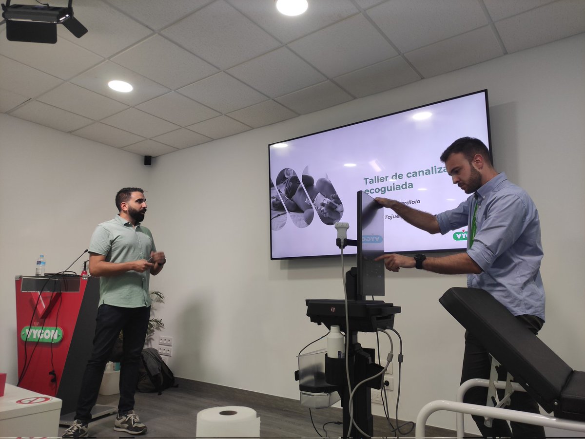 Terminamos esta maravillosa jornada #vyneodays23 con dos grandes profesionales. Taller de canalización ecoguiada <a href="/Taju85/">imanol Tajuelo</a> <a href="/Paulopez94/">Pau López Guardiola</a> Gracias @vygon_es