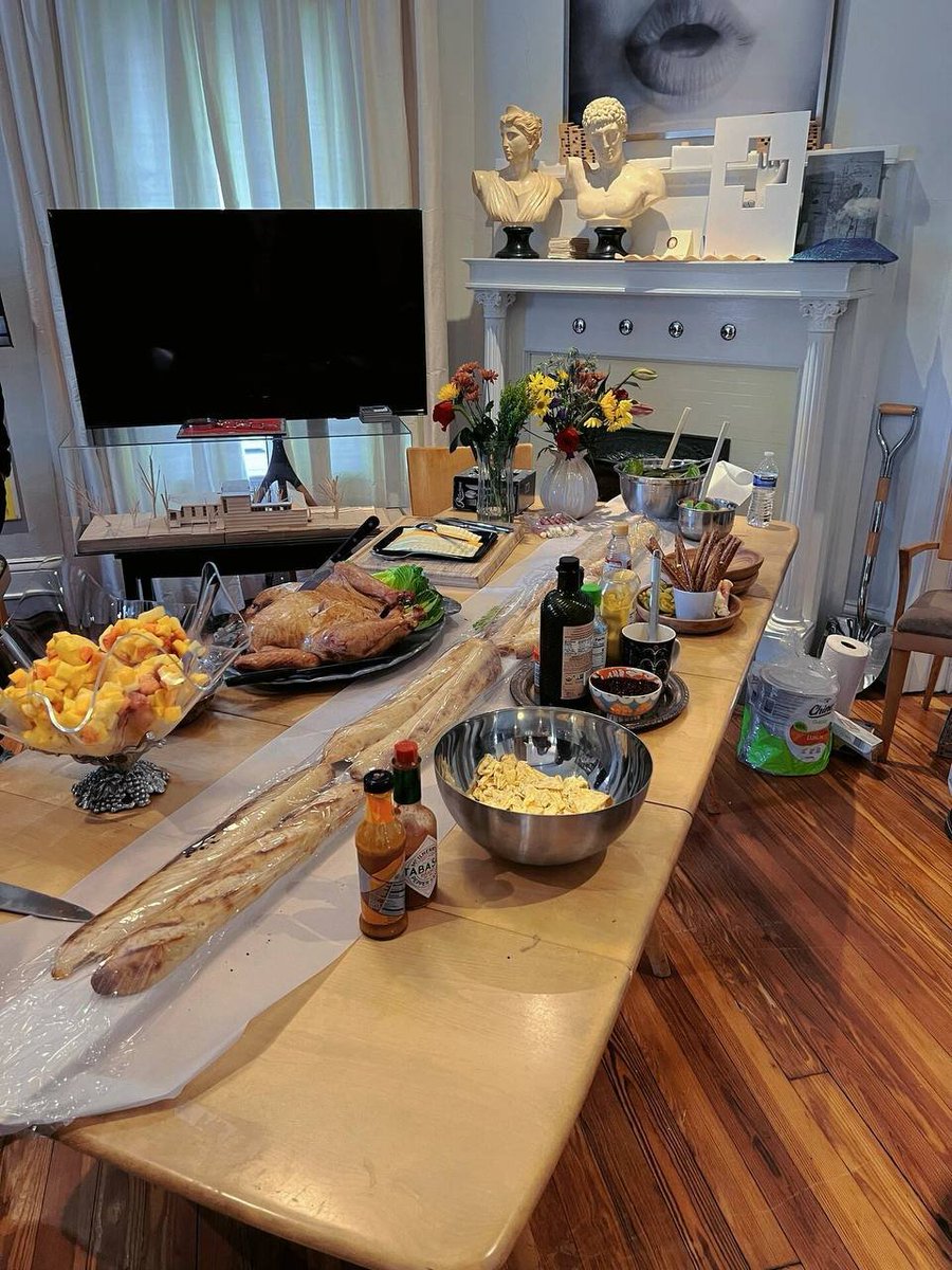 ramirezruby32's tweet image. Happy time always passes quickly. “Gratitude is a kind of spiritual power that makes us appreciate things more.