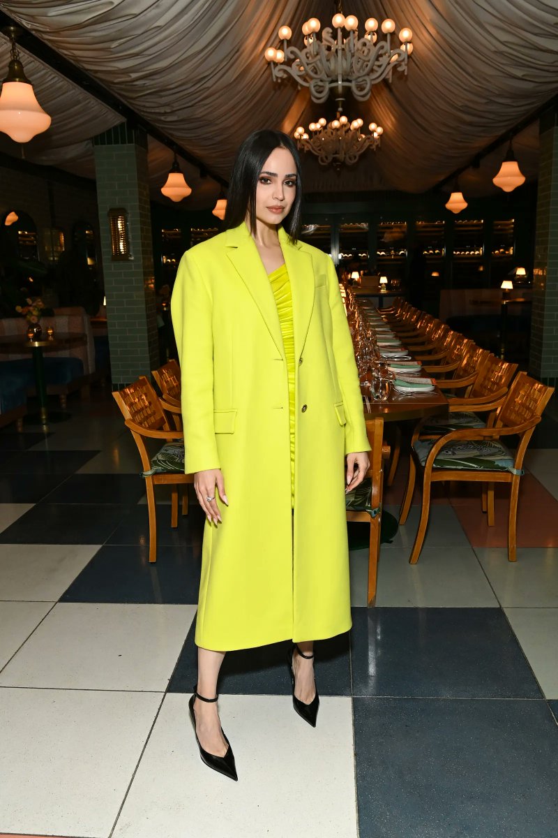 sofiaexclusives's tweet image. Welcome to Sofia Exclusives !
I’m here to give you exclusives on @SofiaCarson !
Not regularly of course but information to make you want to come to this little page as often as possible

Besides, I have something to post soon, so come aboard with me (;