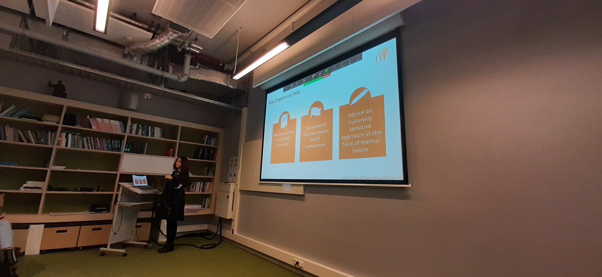 Empatia, een innovatief initiatief, biedt cruciale ggz aan ontheemde Oekraïners d.m.v. unieke samenwerking tussen Oekraïense en Nederlandse professionals. De cultuursensitieve aanpak bevordert zelfredzaamheid en inspireert wereldwijd <a href="/ACHC_UvA_/">ACHC</a>
<a href="/MH4AllProject/">MHealth4all</a>