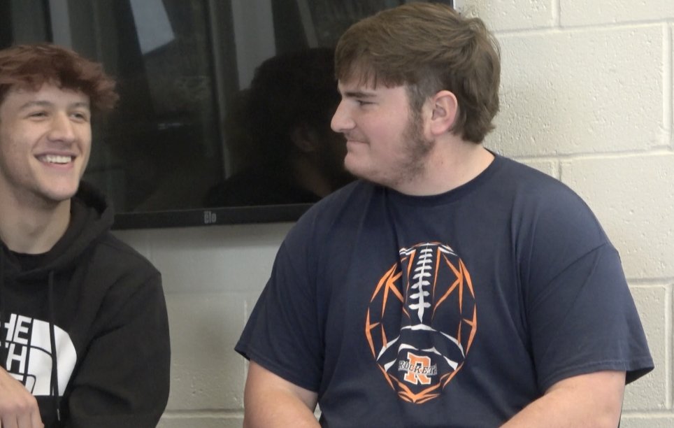 Rochester Football Talks 2023 Season and State Title Game

Watch/listen to Parker Lyons, Henry Buecker, Brody Nelson, Eddie Slot, Jack Swaney, Lance Ingold, Nolan Mrozowski, Bryce Cook, Tyson Binion and Karter Reiss.
 channel1450.com/2023/11/24/roc…