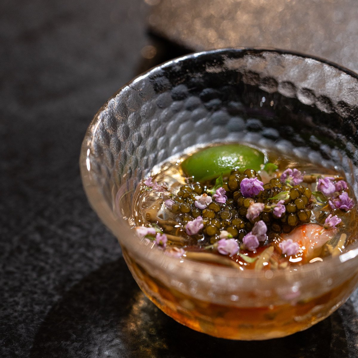 Jikasei: cenas efimeras en Casteldefells por parte del itamae Tiago.
Termina en breve la temporada, y si tuvisteis suerte de ir, coincidireis en que es un absoluto maquina.
Su periplo por Tokyo estos meses se notan en la tecnica y saber hacer.