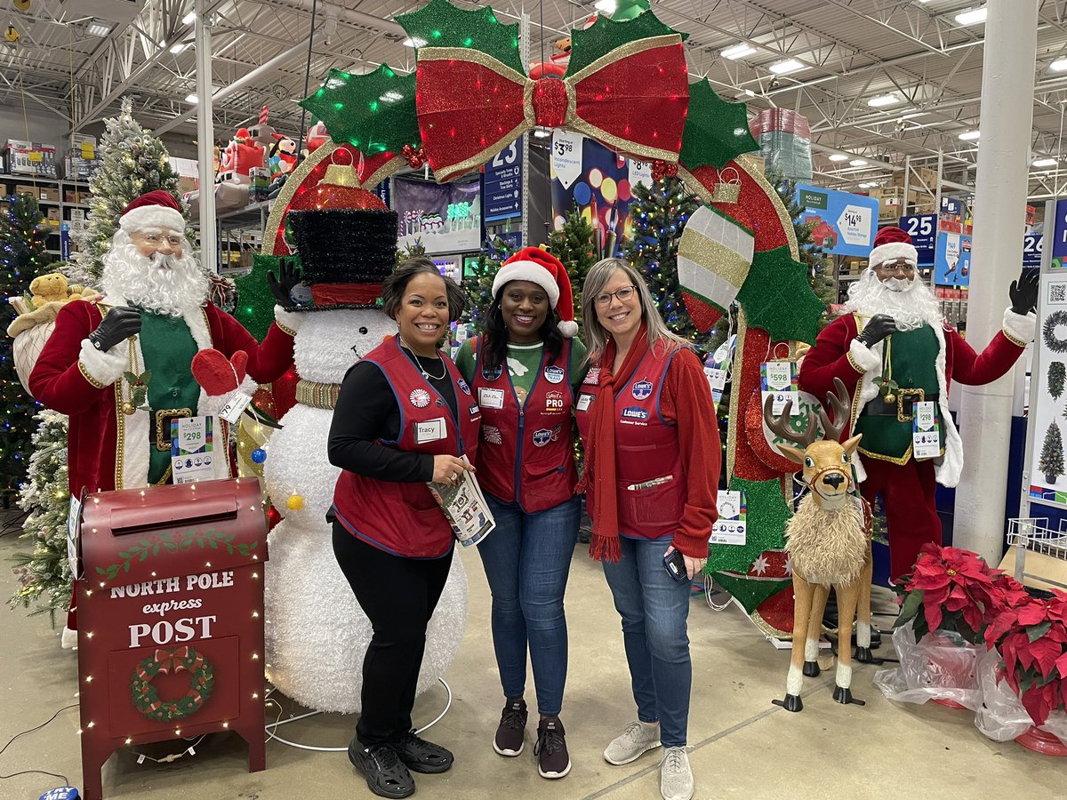 Great time spent at the Waldorf store (402), they were ready for Black Friday!!#R1ROCKSBF