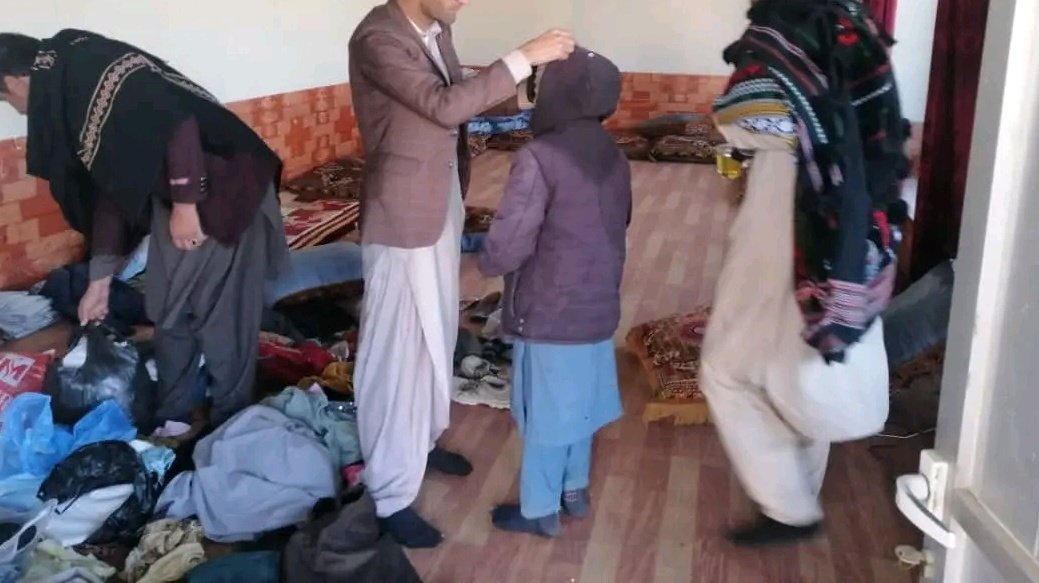 With the help and cooperation of some friends, we delivered winter clothes, shoes and blankets to poor and orphaned children in Afghanistan. Thanks and love to all my colleagues, I promise to continue this cooperation #poorchild #BlackFriday
