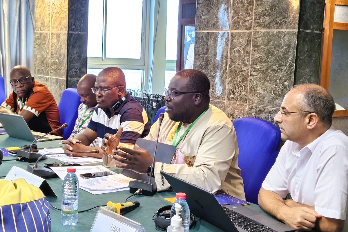 iapsc2's tweet photo. AU-#IAPSC Coordinator Dr @SaliouNiassy spells out some renewed commitments to member states and regional economic communities, stresses need for joint efforts and solution-oriented approaches by all players. Full story on https://t.co/d8tPZnK1QJ
@ippcnews @AU_DARBE @_AfricanUnion https://t.co/hHFXXmJtIX