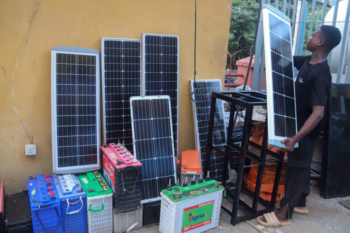 ChebnaEnergy's tweet photo. What is preventing you from getting a solar installation for your home? https://t.co/y5KSWLt9Mb