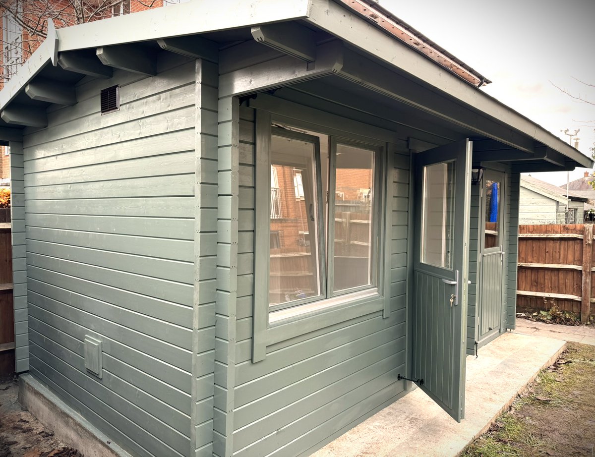 Southwicks fully #insulatedGARDENROOM 'traditional look', combined office and storage room completed at #Knowlevillage.southwicks.co.uk