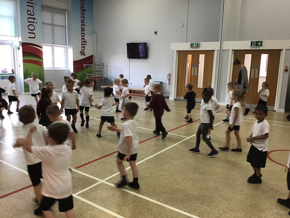 MrsCoenMPA's tweet photo. Reception have enjoyed participating in PE lessons. They have been changing independently and listening carefully to instructions and using spaces safely. #moorsidepaeyfs #moorsidepape https://t.co/OLGCxi2EUU