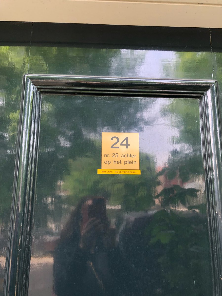 MonicaKeyzer's tweet photo. 🚪
24
Nr. 25 achter
op het plein
Bellen: rechterdeur —>
#straattaal Nieuwe Teertuinen - Amsterdam.
#instructies #postbezorging #bezorger #bel #doolhof https://t.co/TNkhEcl0RU